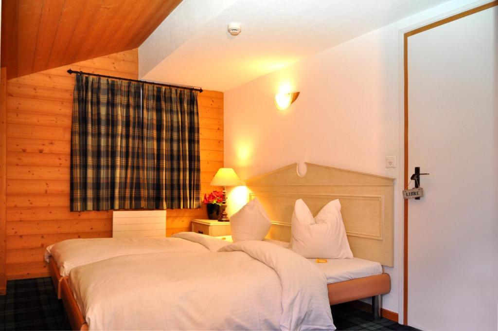 Hotel De La Paix シャンペリー 部屋 写真
