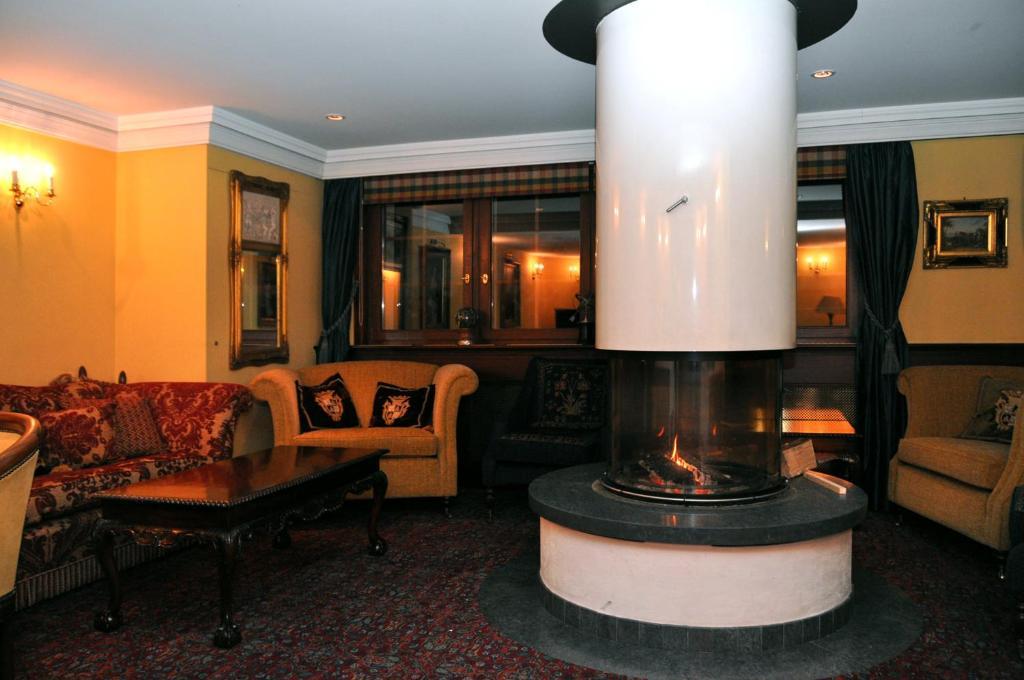 Hotel De La Paix シャンペリー エクステリア 写真
