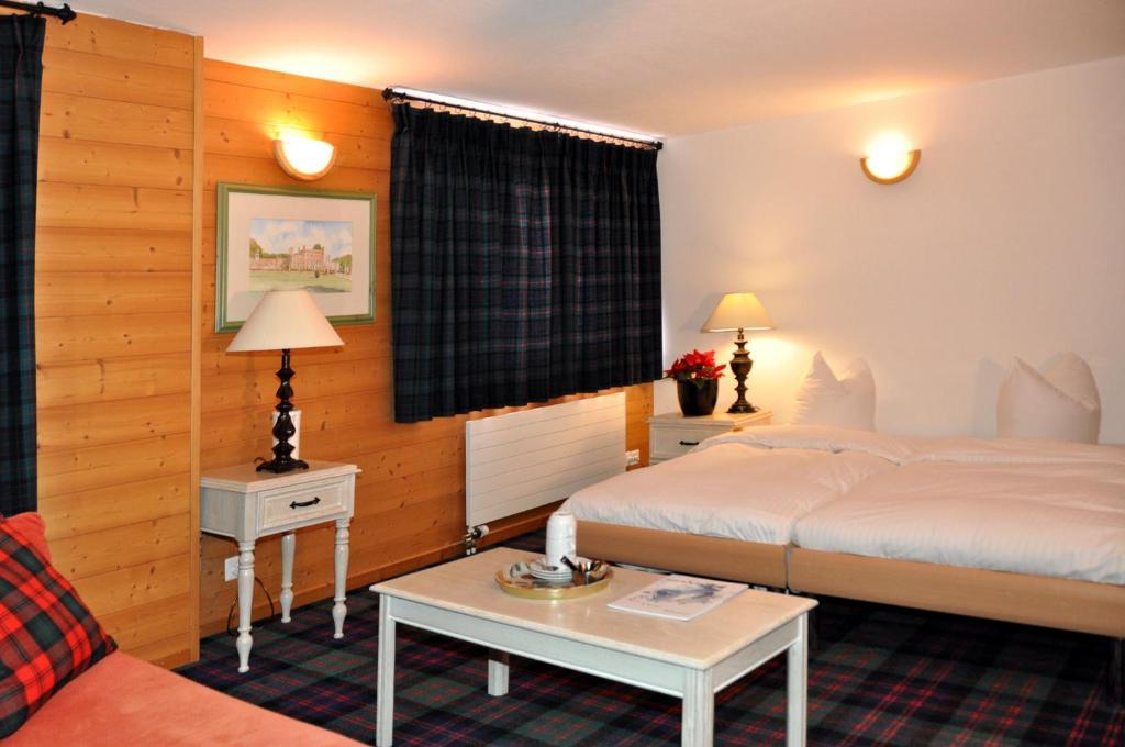 Hotel De La Paix シャンペリー 部屋 写真