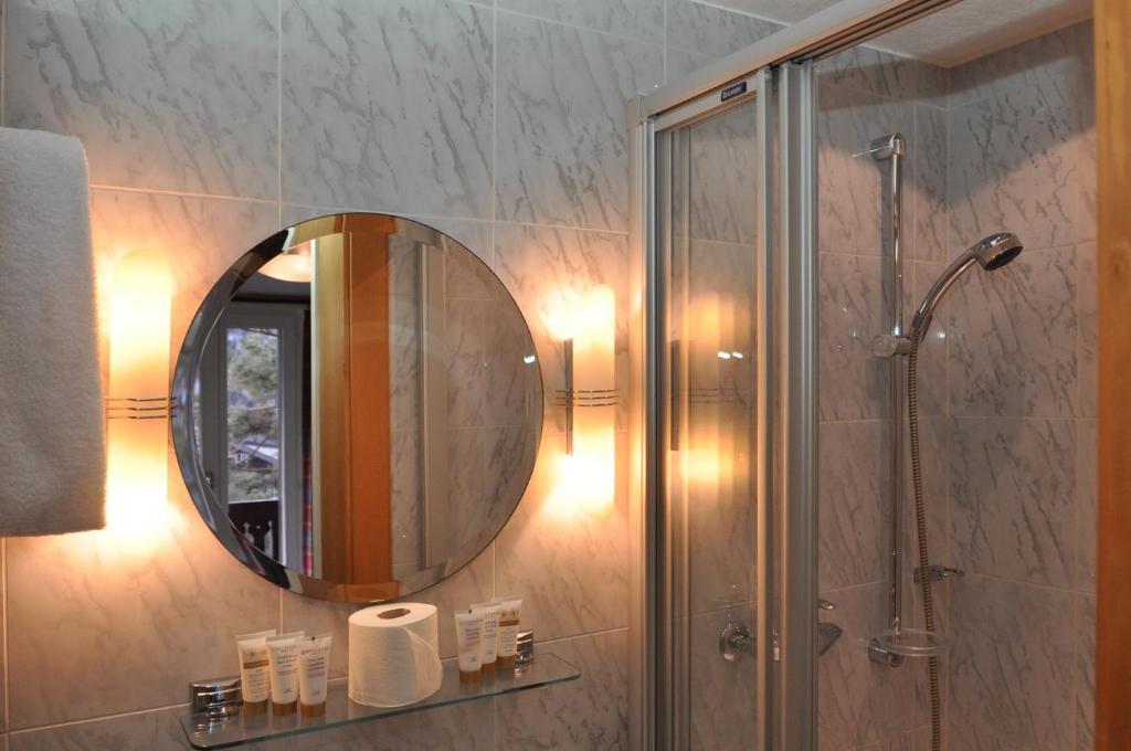 Hotel De La Paix シャンペリー 部屋 写真